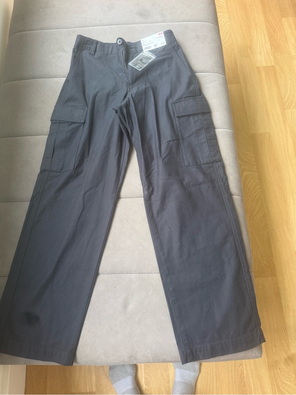 Uniqlo dark grey Cargo Pants with Side Utility Pockets